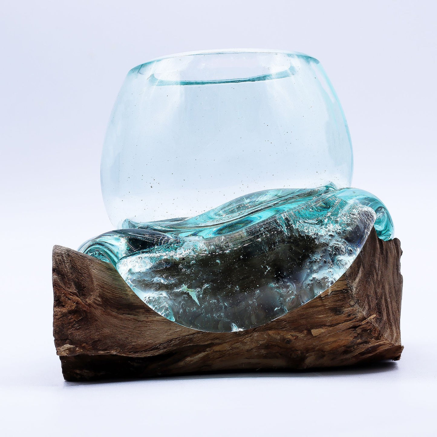 Handgemaakte Gerecycled glas mini kom op Hout – Uniek Interieurstuk