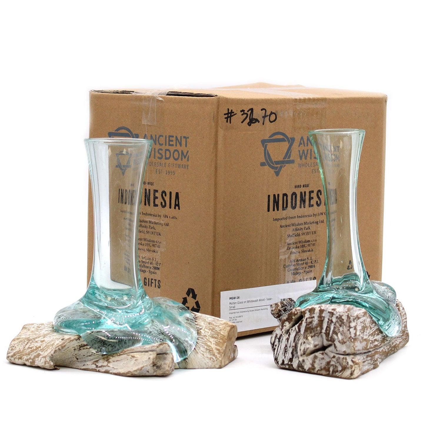 Handgemaakte Gerecycled glas  op whitewash Hout – Uniek Interieurstuk