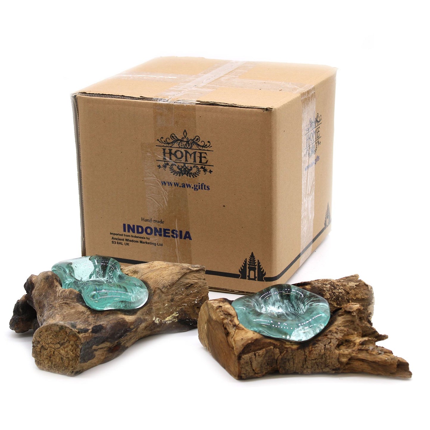 Handgemaakte Gerecycled glas theelichthouder op Hout – Uniek Interieurstuk